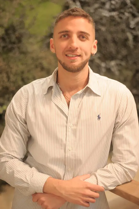 Mike Chachati, CEO de Plugin Creativo, líder en marketing digital en Madrid.